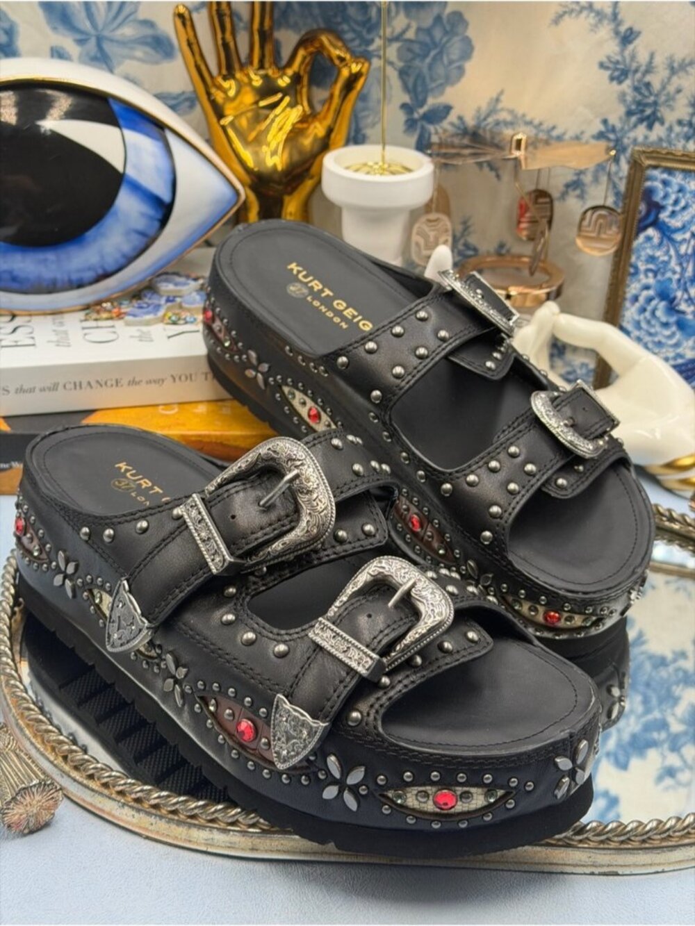 🆕 KURT GEIGER LONDON 🧿 NWOB Western Buckle Leather Slide Sandal, Black Sz 37 7